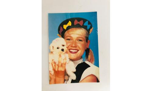Foto Antiga - Xuxa com Cachorrinho Branco